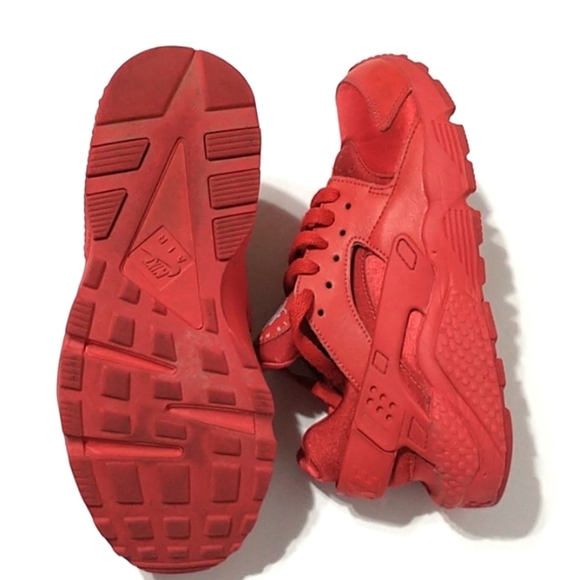 Nike Air Huarache Triple Red / women/ - Picture 5 of 8